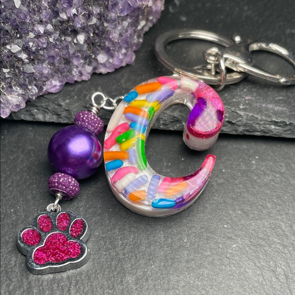 Custom Made Initial C Keychain with Paw Charm - Picture 3 of 4